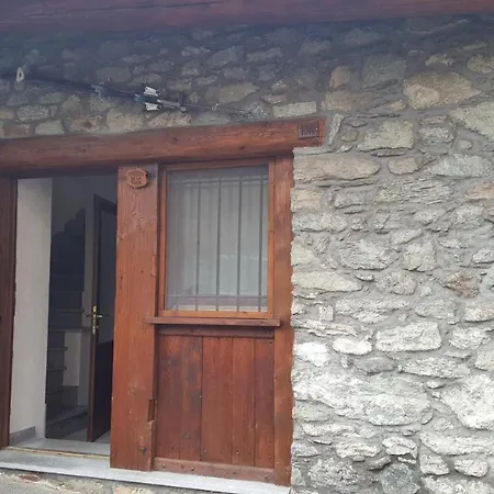 La Tour Apartment Gignod Exterior photo